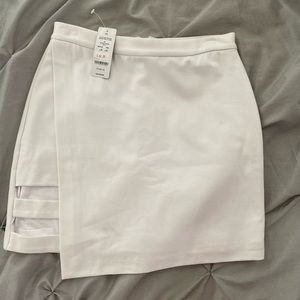 BEBE mini skirt White Size 4 NWT